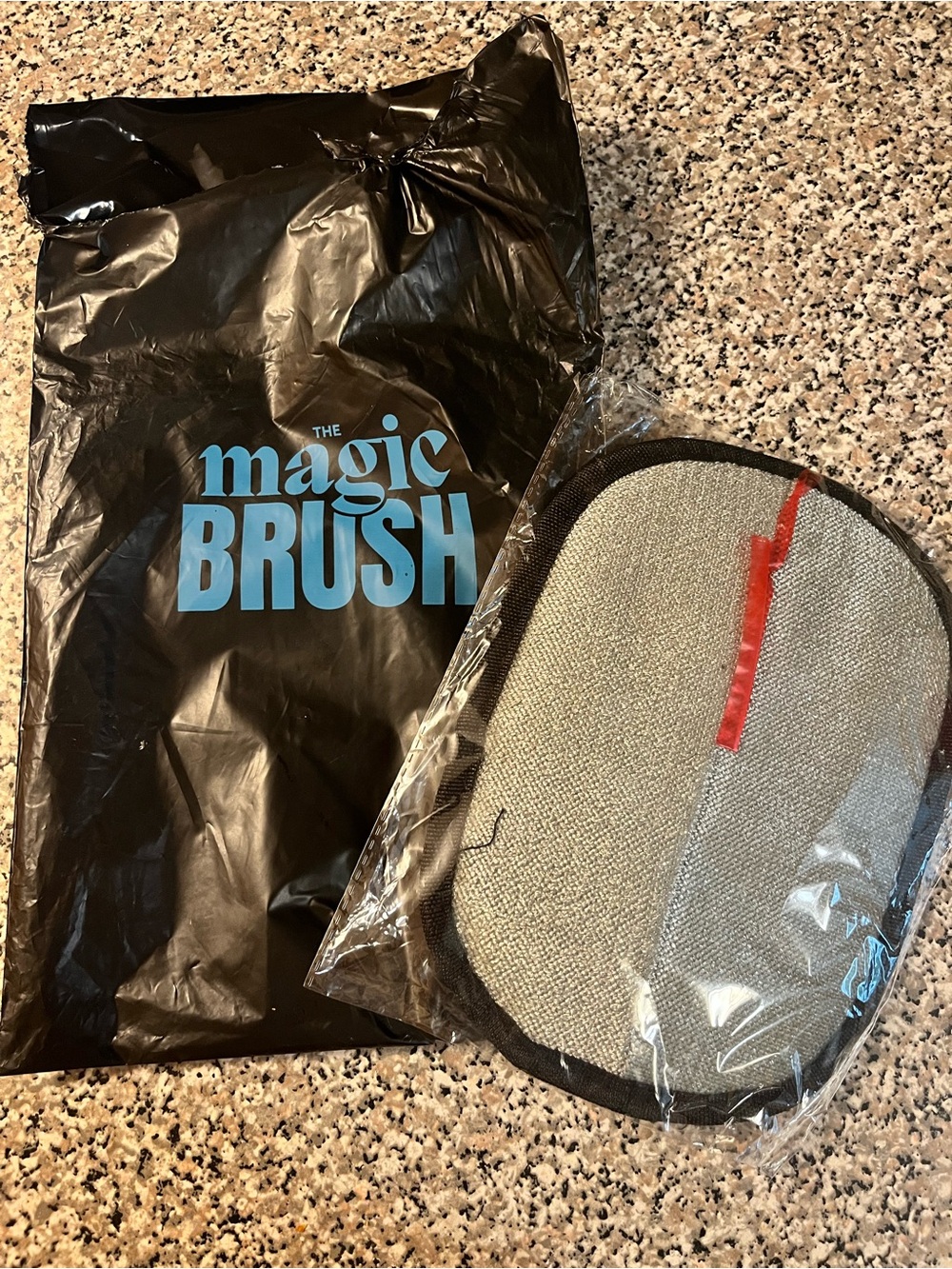 NWT Magic Brush Pet Hair Cleaner